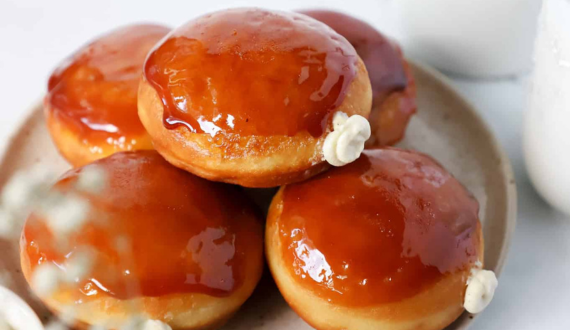 CREME BRULEE DONUT